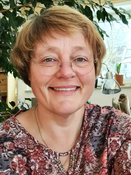 Barbara Wurz neue Landesrundfunkpfarrerin Barbara Wurz Pfarrerin im Landespfarramt für Rundfunk und Fernsehen