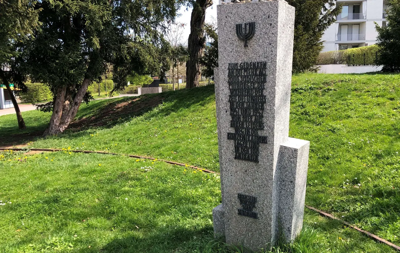 Deportations-Mahnmal auf dem Killesberg in Stuttgart Das Mahnmal am Stuttgarter Killesberg weist auf die Jüdinnen und Juden hin, die bei den beiden großen Deportationen aus Stuttgart verschleppt und getötet wurden.