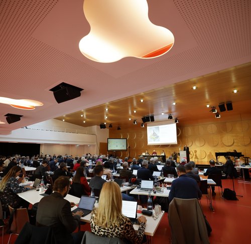 Herbsttagung der Württembergischen evangelischen Landessynode im Hospitalhof.